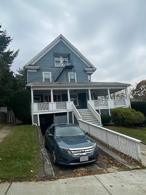 85 Grandview Ave
