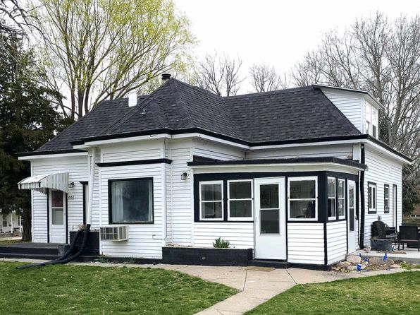 416 E Ponca, Wauneta, NE 69045