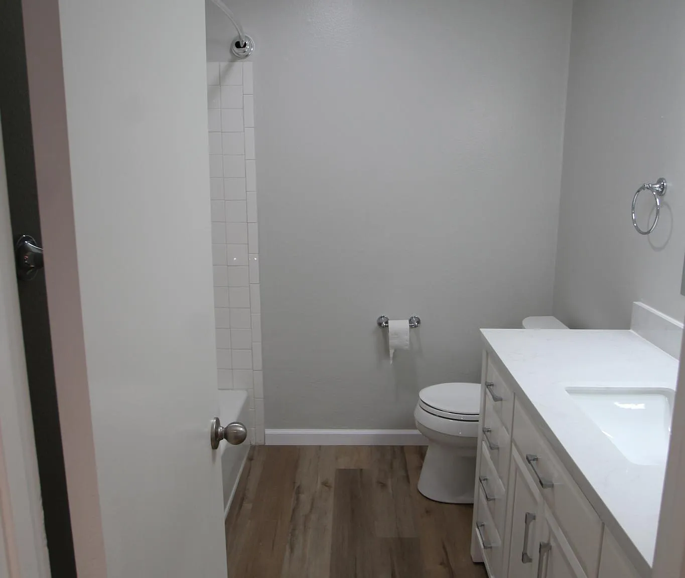 25715 Hogan Dr — Photo 3