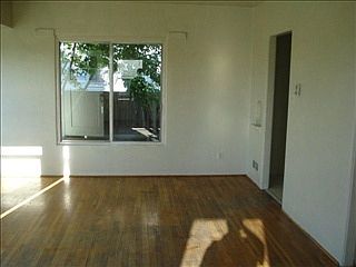 3rd image of 1202 Wilmore Ave