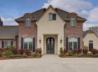 122 Western Ln, Lafayette, LA 70507