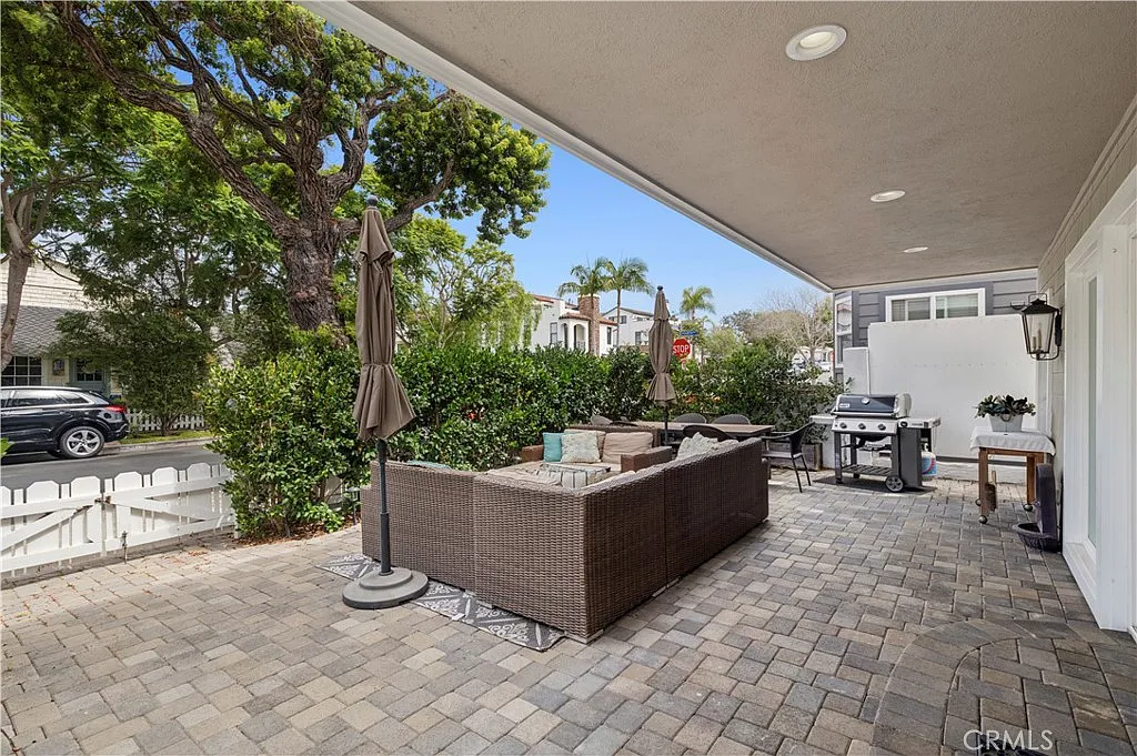 4 bed, 1500 sqft, $7,995 — Photo 3