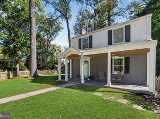 2901 Woodlawn Ave, Falls Church, VA 22042