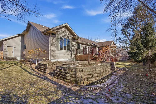 6 Lilac Ln Photo 1