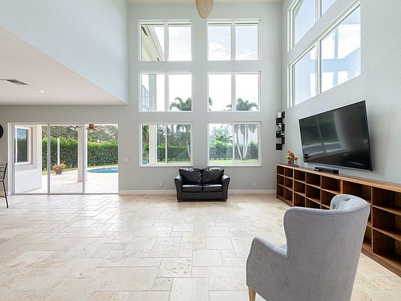 4th image of 4739 SW Long Bay Drive