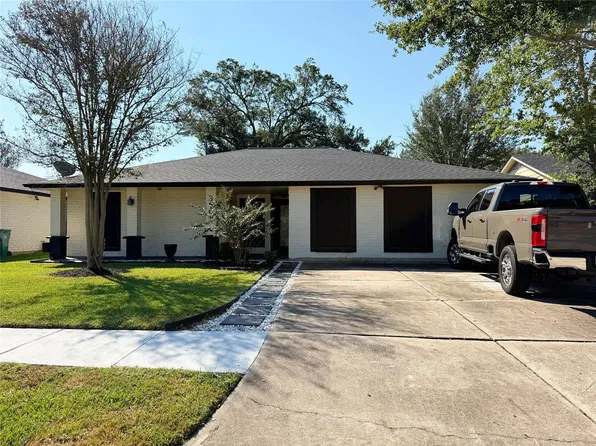 3608 Cedarcrest Dr, Pasadena, TX 77503
