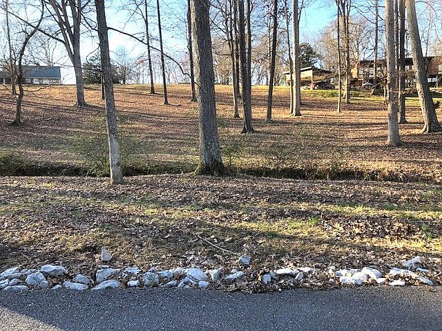 1st image of 0 Park Cir E