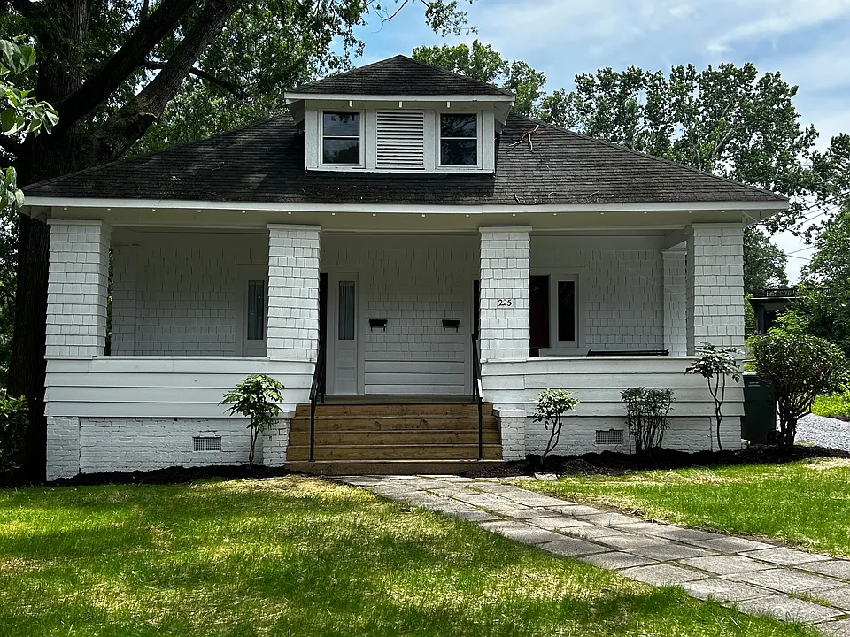 225 W 4th Ave #A