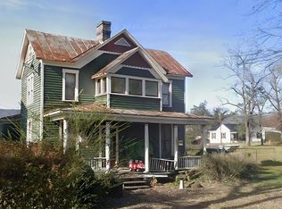 729 Clifton St, Clifton Forge, VA 24422