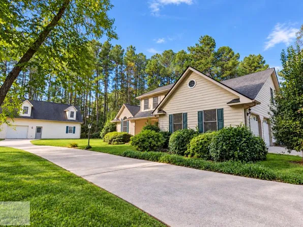 769 Club House Dr, Blanch, NC 27212