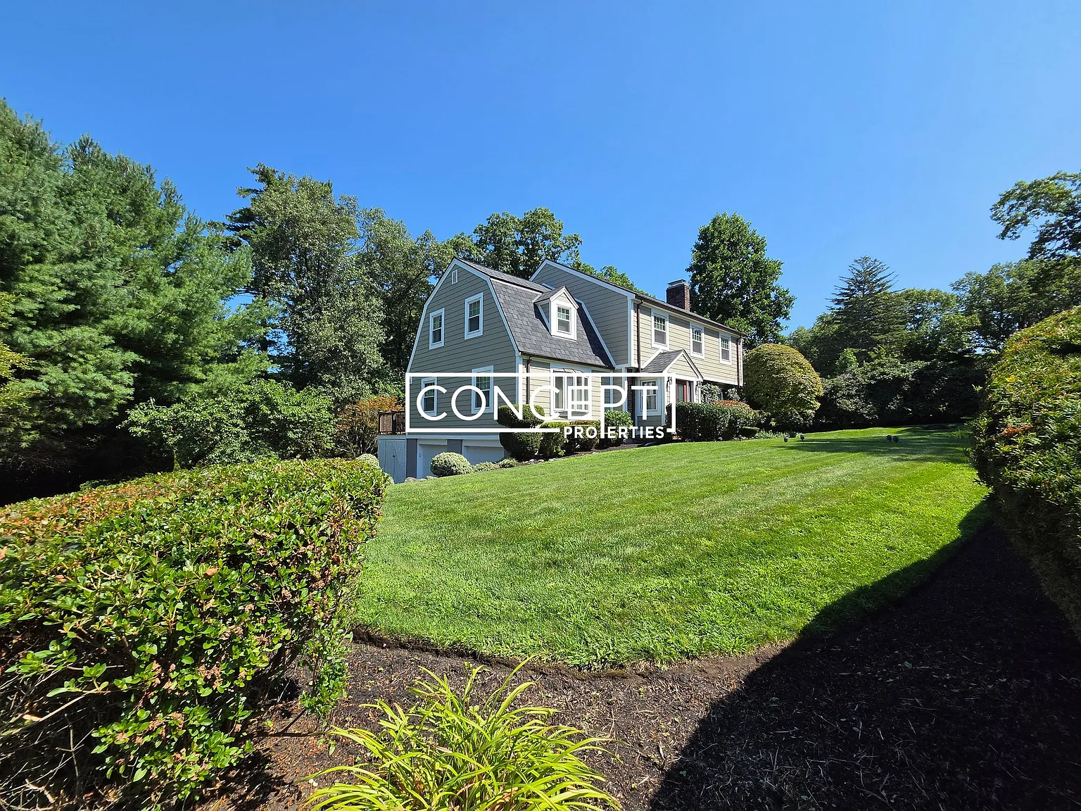 5 bed, 3.5 bath, 2859 sqft, $9,500 — Photo 2