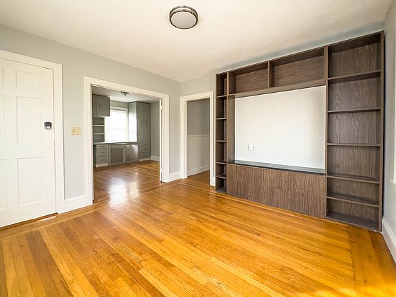 5th image of 419 Maple Ave #A