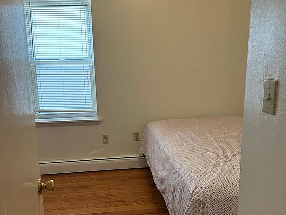 5th image of 218 N 9th St APT 2C
