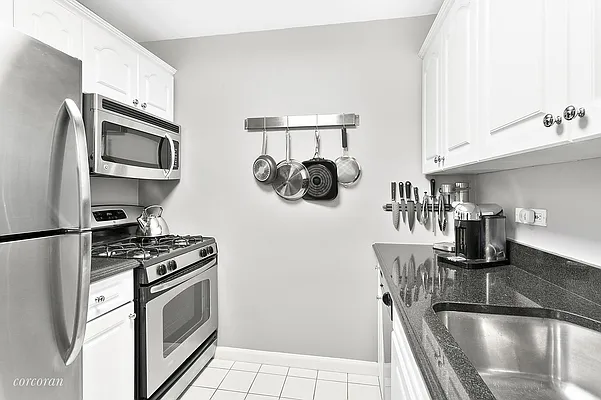 Sold by Corcoran | media 3
