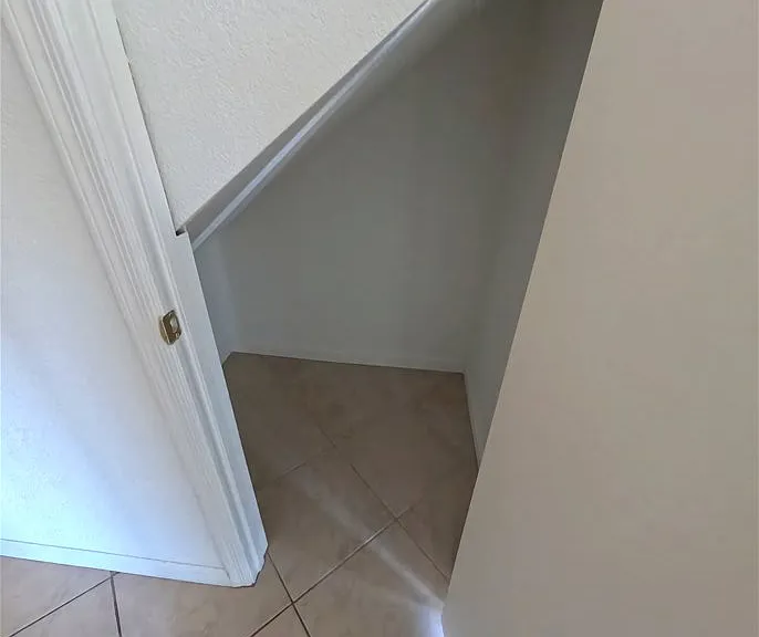 299 Phyllis Dr #4 — Photo 9