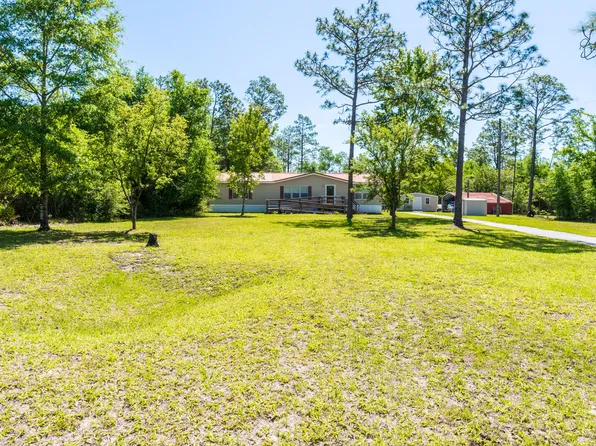 24105 NW L K Lona Rd, Fountain, FL 32438