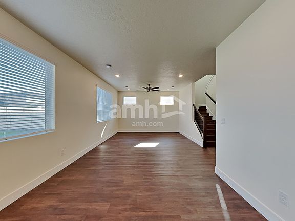 5th image of 3087 N Vigo Ave
