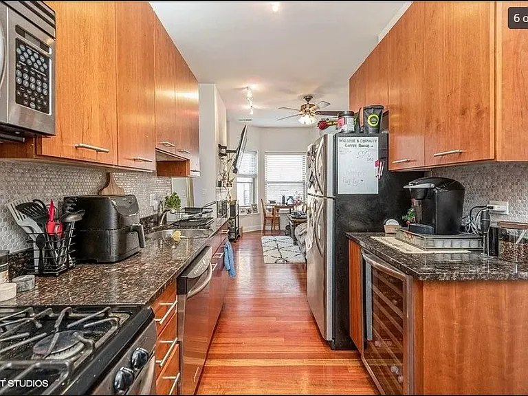 811 W Lill Ave #204 — Photo 5