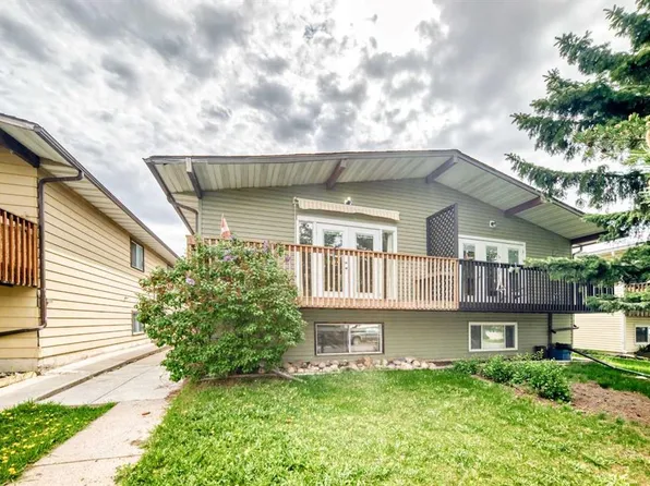 112 W Albert St SE, Airdrie, AB T4B 0P9