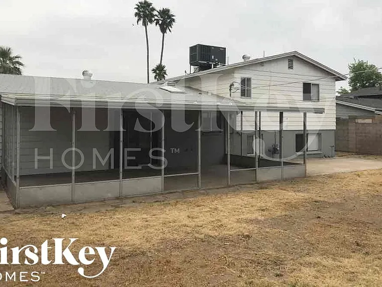 514 E Taylor St — Photo 18