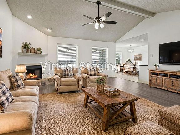 4th image of 204 Chubasco Ln