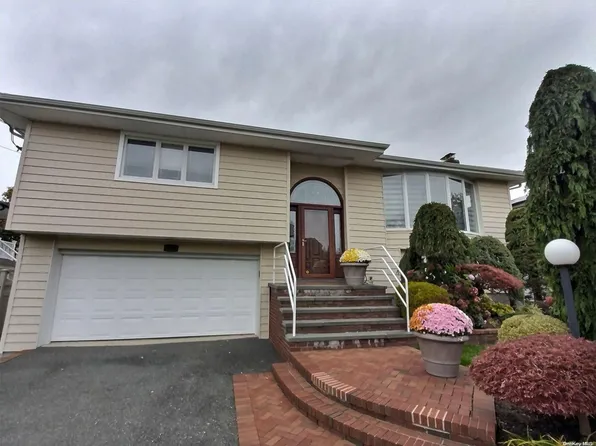 518 Links Drive E, Oceanside, NY 11572