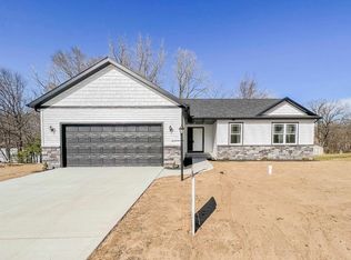 22243 Sandy Hill Ln, South Bend, IN 46628