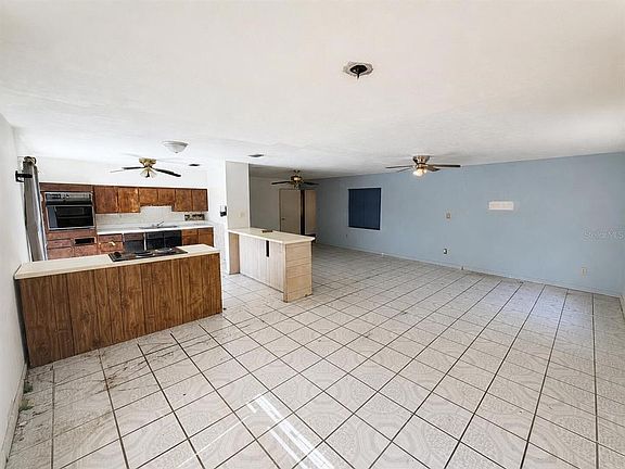 3rd image of 6806 SE 215TH STREET