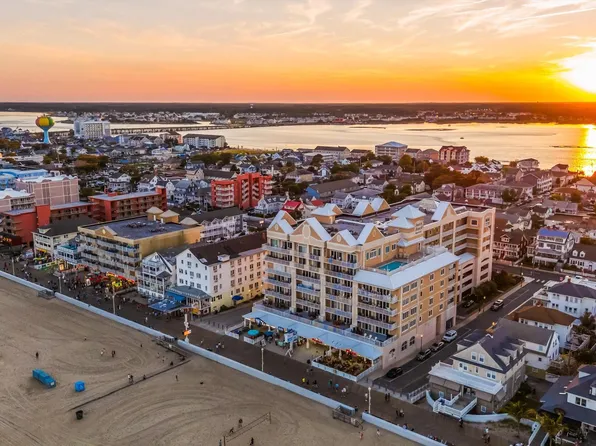 6 7th St Unit 301, Ocean City, MD 21842