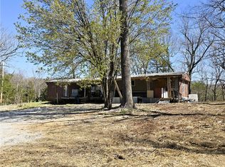 14117 Hogeye Rd, Prairie Grove, AR 72753