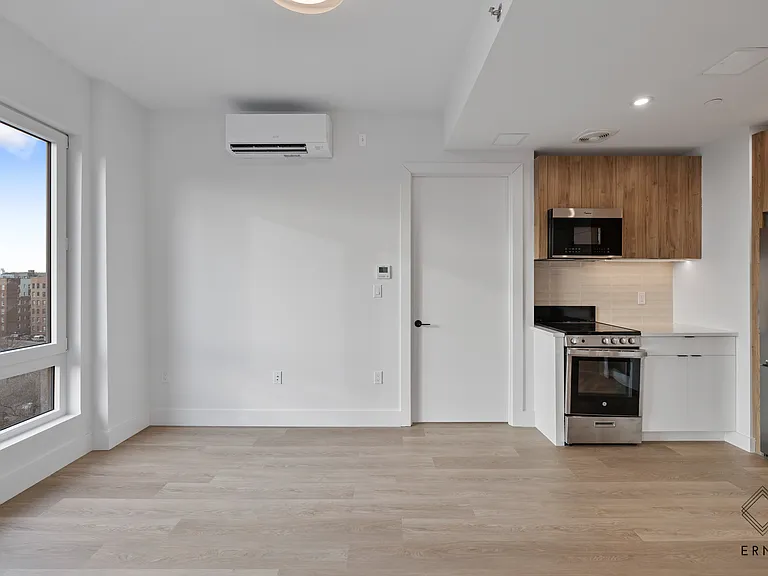 80 Linden Blvd #8R — Photo 7