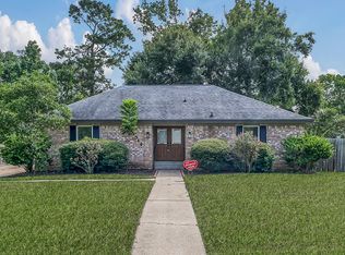 27314 Farmcreek Dr, Huffman, TX 77336