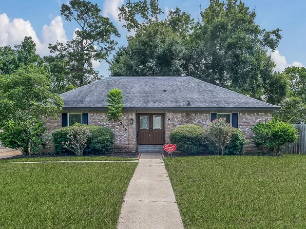 27314 Farmcreek Dr, Huffman, TX 77336