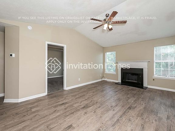 4th image of 222 Autumn Lake Way
