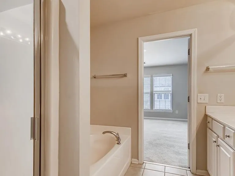 10038 Garrison Watch Ave — Photo 13