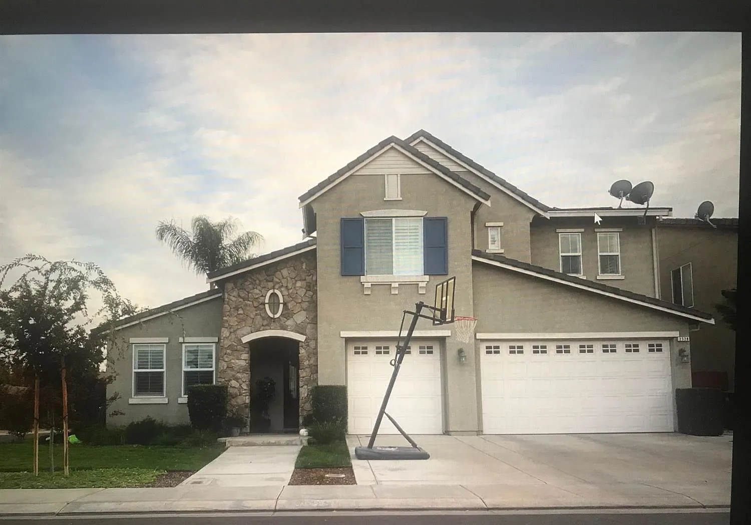 2528 Acapulco Way photo 1