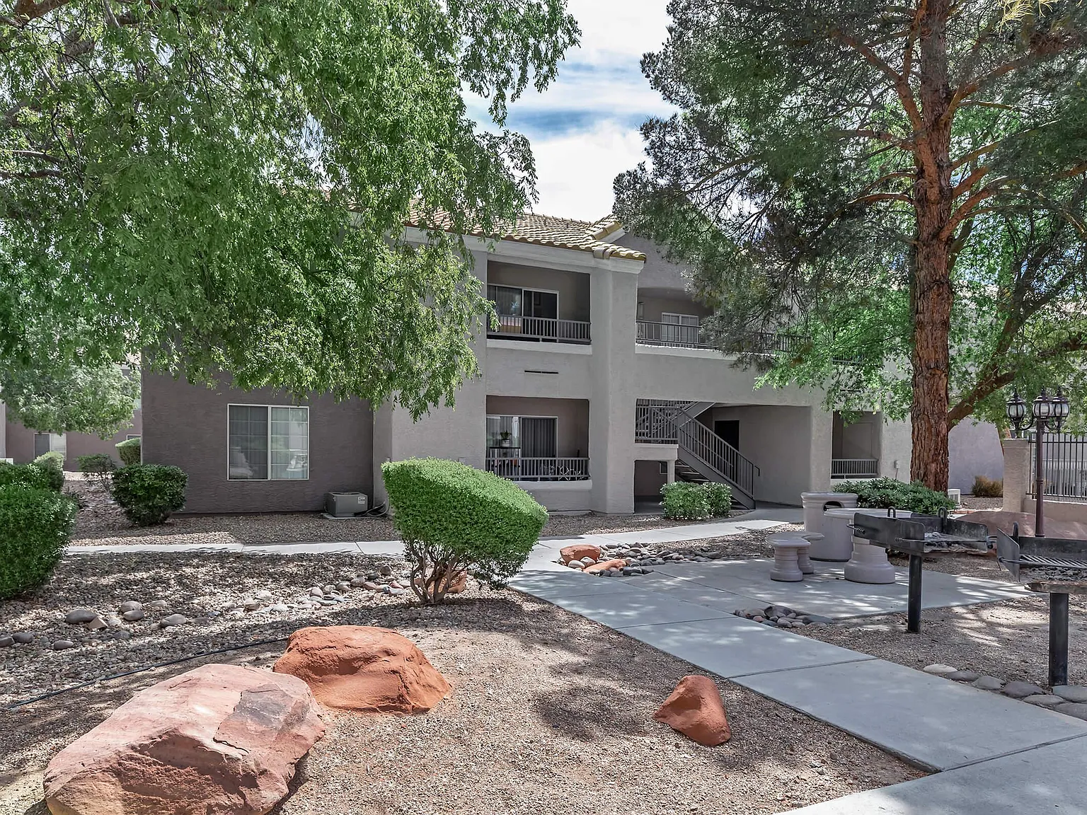 Flamingo Chateau — Photo 4