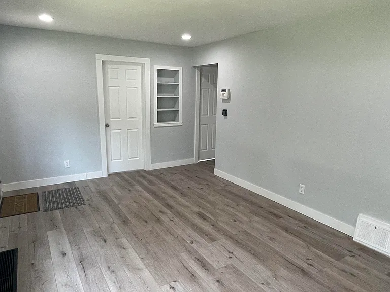 1616 Sexton Dr — Photo 9