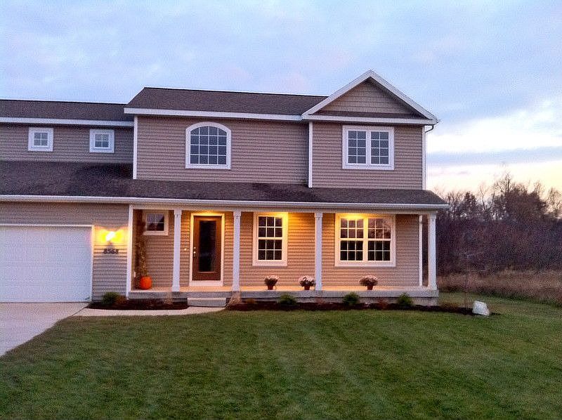 1st image of 8568 Pebble Dr NE