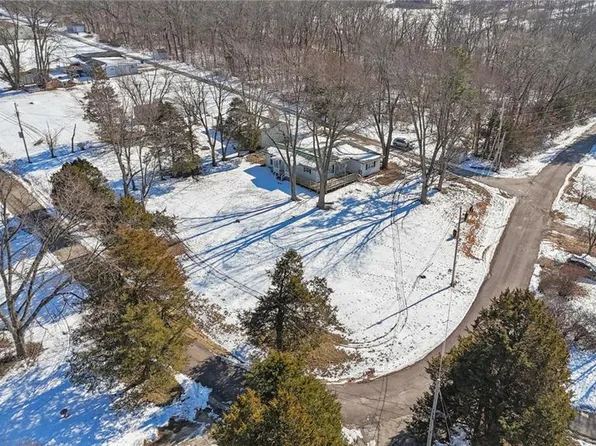 4271 Old Rd, De Soto, MO 63020