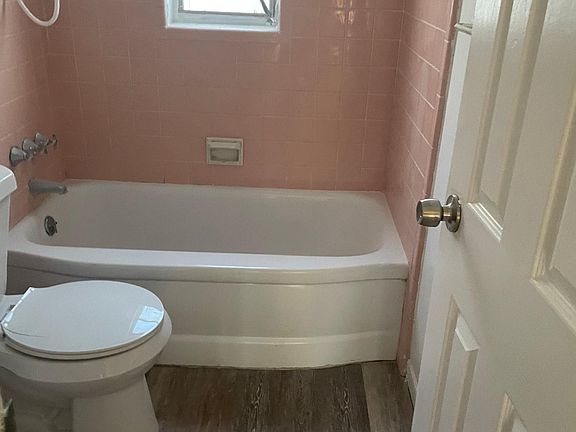 4th image of 736 14th Ave S