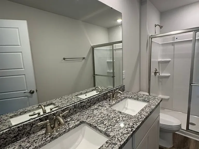 16 Cashmere Ct — Photo 9