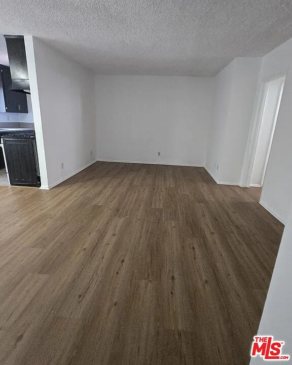 1 bed, 1.0 bath, 700 sqft, $1,695 — Photo 2