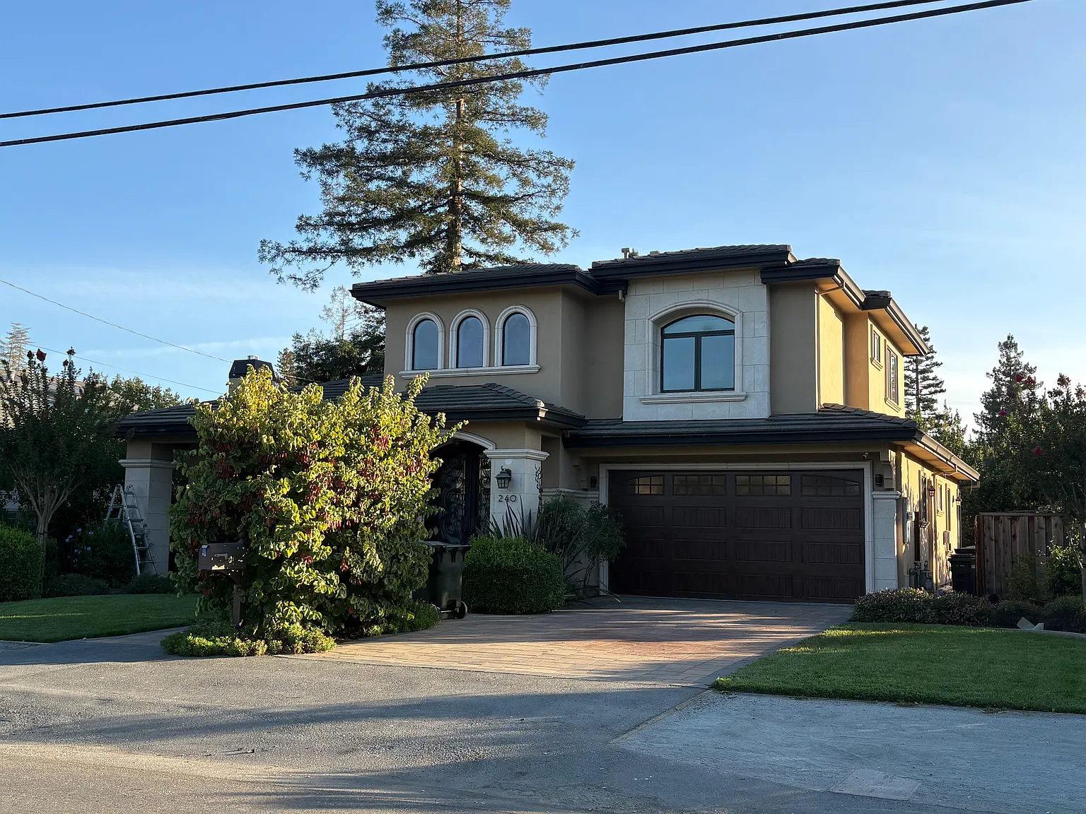 5 bed, 3.5 bath, 2944 sqft, $15,500 — Photo 1