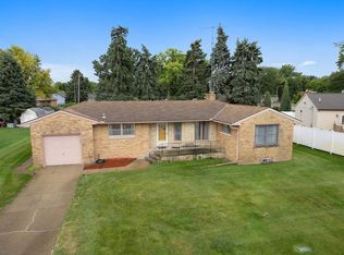 132 E Pkwy, Columbus, NE 68601