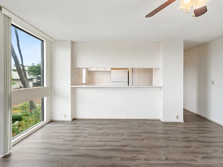 75-5669 Kuakini Hwy #5-201 — Photo 3