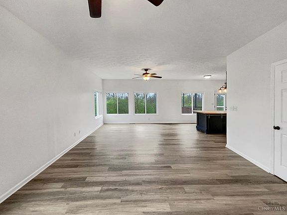 3rd image of 460 N Church Dr