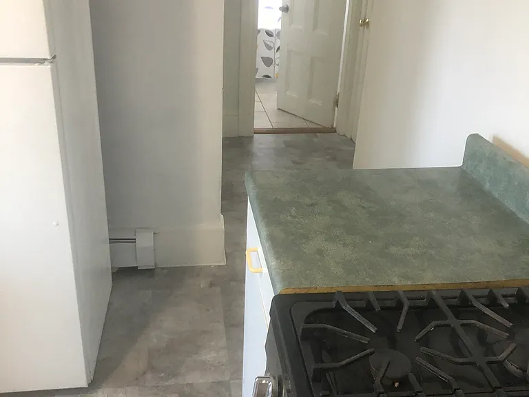 40 Seafoam Ave #2 — Photo 3