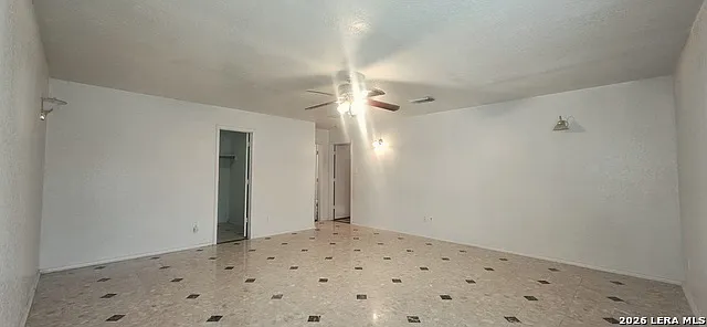 5707 Lovett Oaks — Photo 7