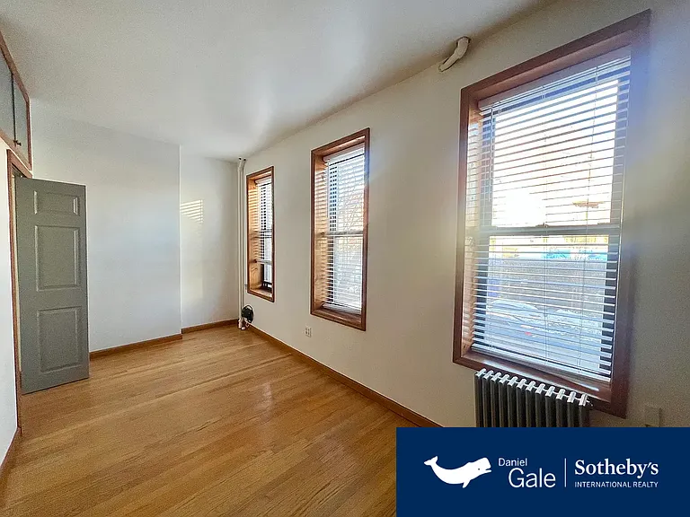 702 Washington Ave #TOP — Photo 3